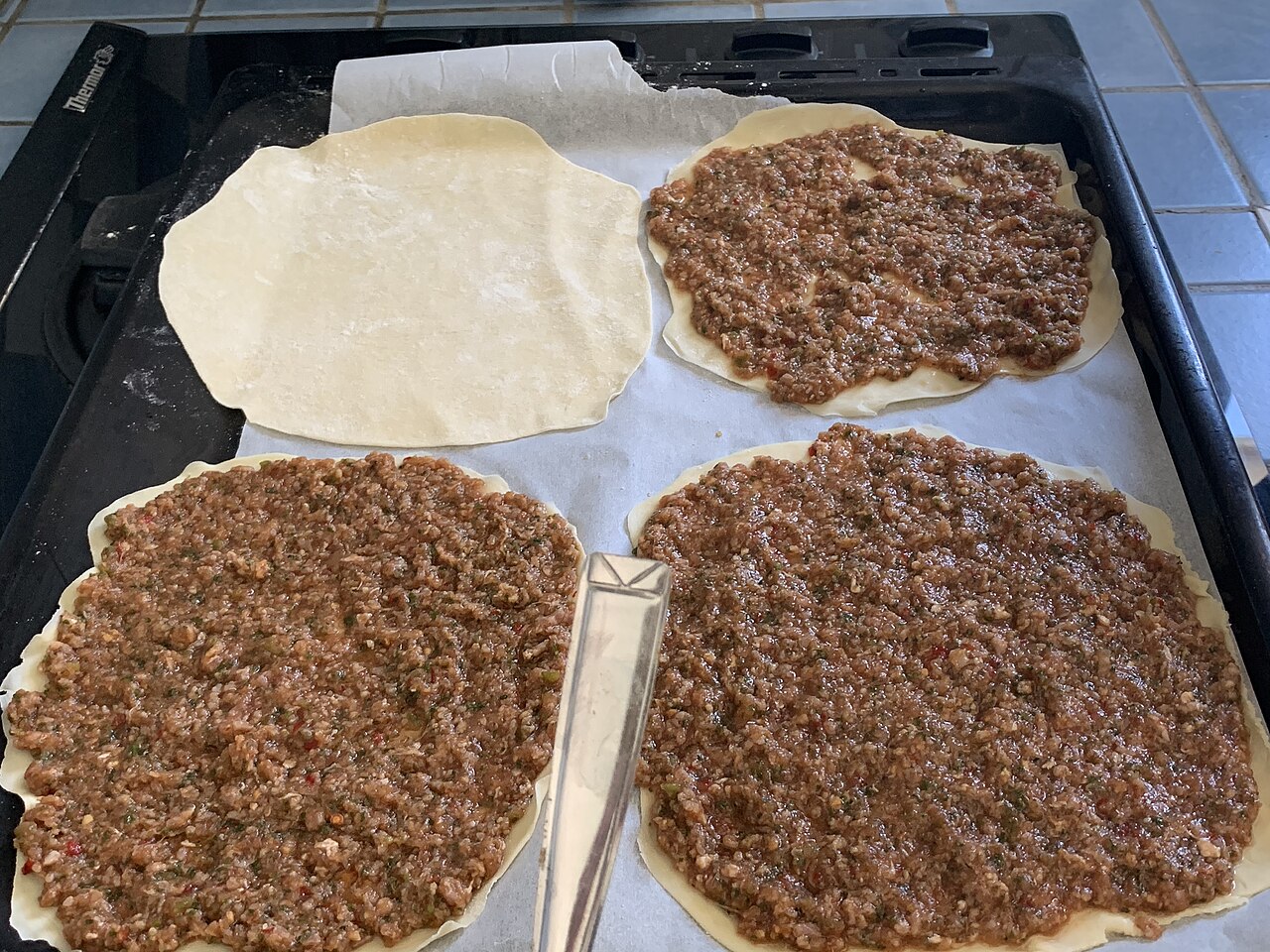 Armenian Lahmacun Cooking — Food & Drinks | RESIMLAND