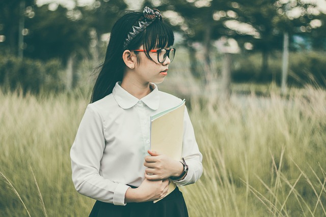 Asian Student Book Child — Education | RESIMLAND