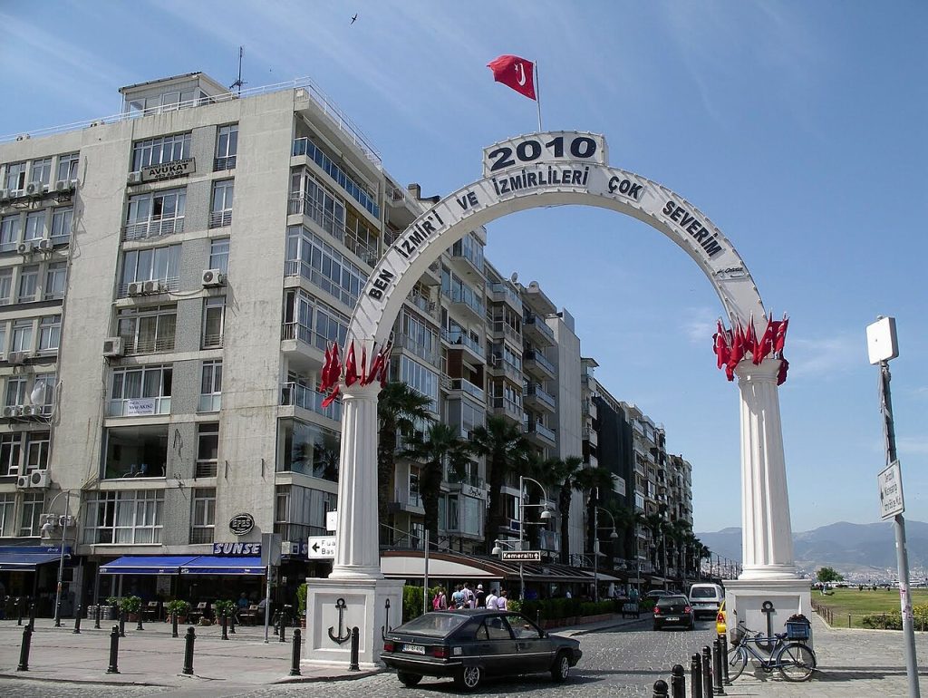 Izmir Is A City On Turkey’s Aegean Coast. Known As Smyrna In Antiquity — Food & Drinks | RESIMLAND
