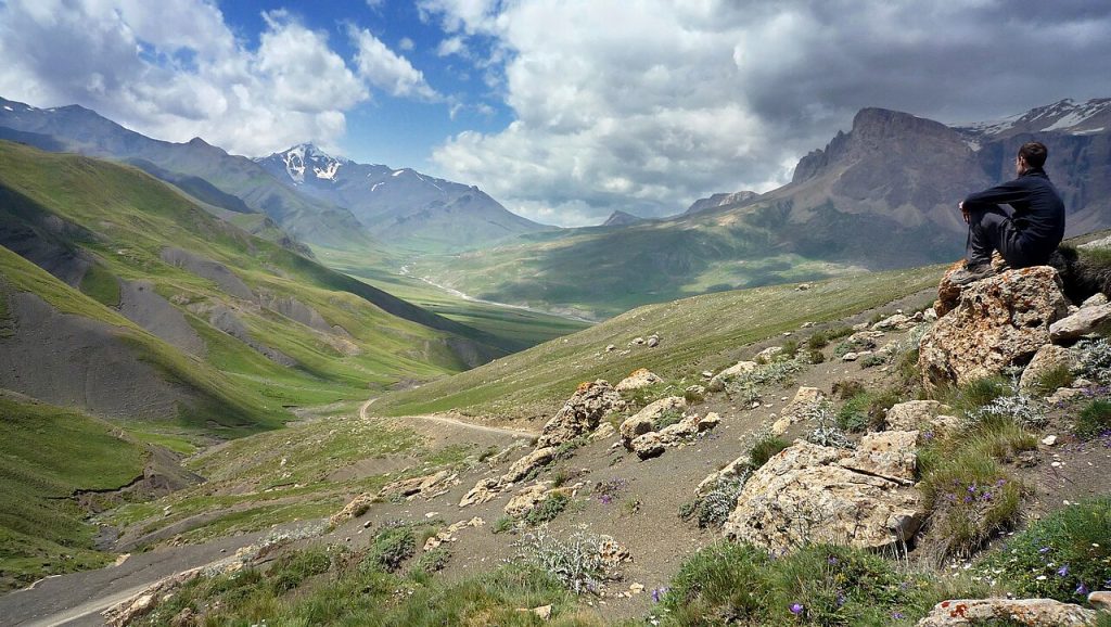 Landscape Of Khinalug Valley In Azerbaijan. — Wallpapers | RESIMLAND