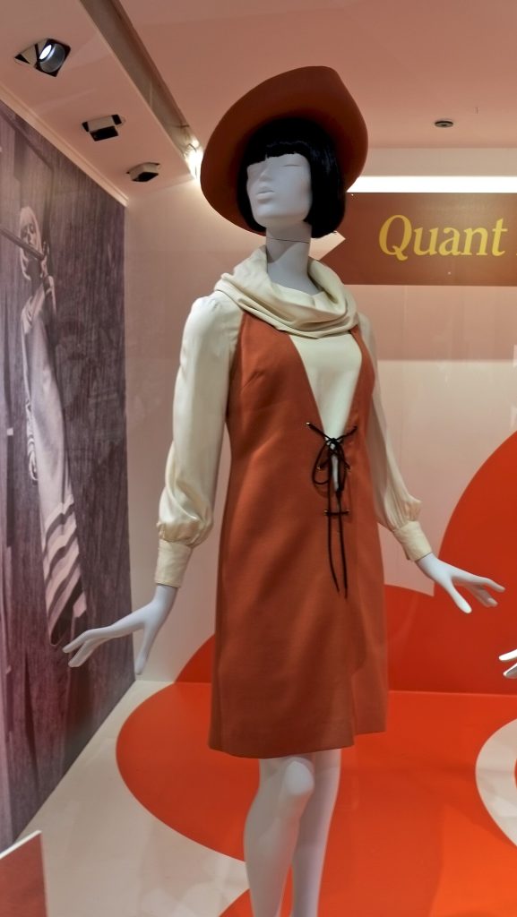Style That Wowed The Fashion World  — Fashion & Apparel | RESIMLAND
